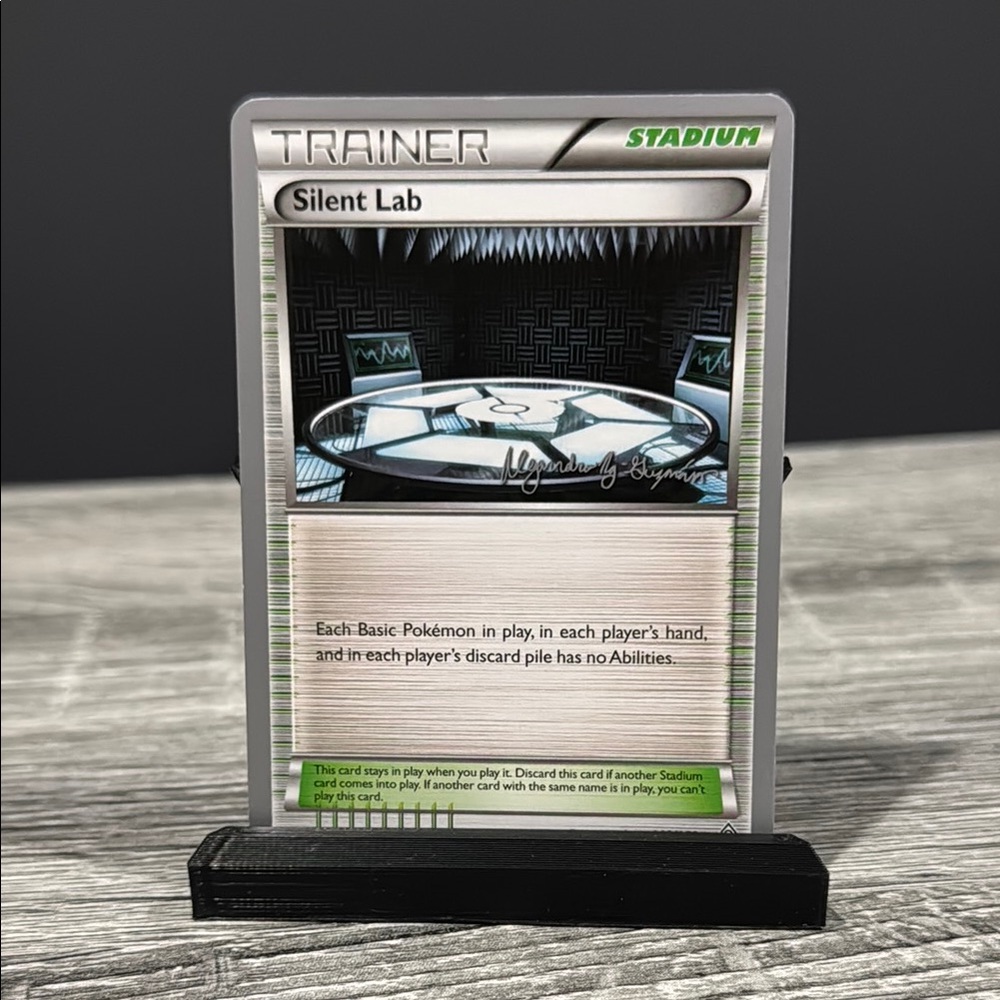 Pokémon | World Championships 2015 #140/160: Silent Lab - Pokémon Trading Card